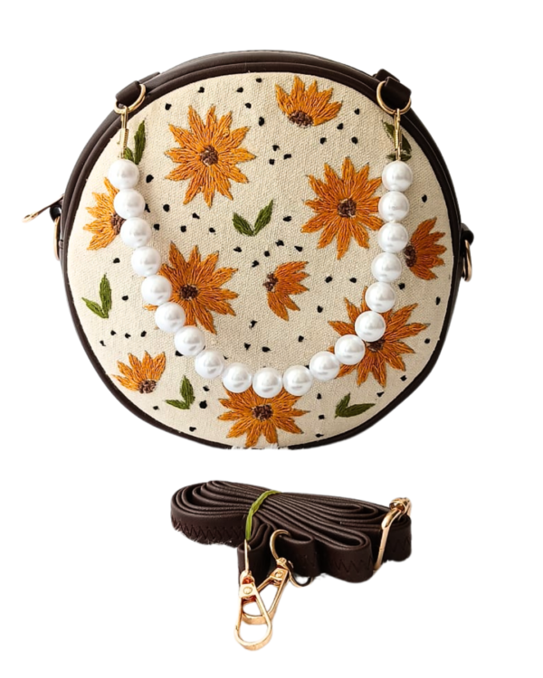 Reva Round Sling - Image 8